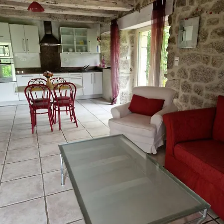 別荘 La Fontaine D'aubrac