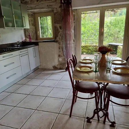 La Fontaine D'aubrac 別荘 Campouriez
