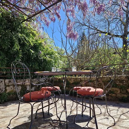 Semesterbostad La Fontaine D'aubrac Florentin-la-Capelle